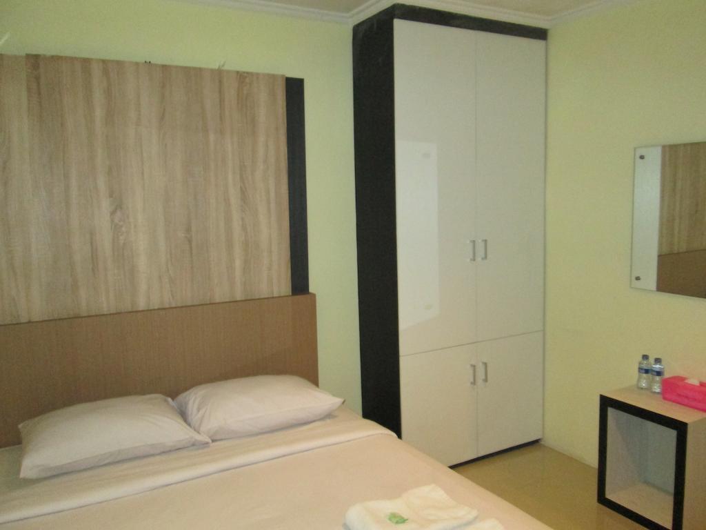 Green Leaf Inn Pontianak Camera foto